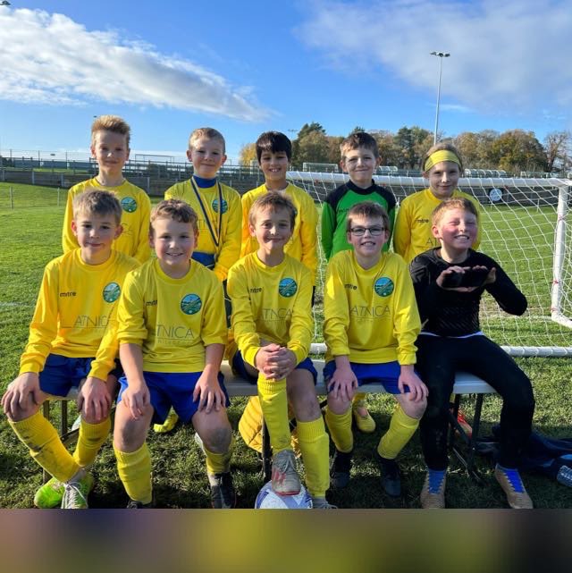 Ascot United FC (@ascotunitedfc) on Twitter photo 🏆 Congratulations to our U9’s Spartans who have booked a place in the final of the <a href="/SurreyFootball/">Surrey Youth League</a> U9 Intermediate Cup.
Great work team 👏
#WeAreAscot #UptheYellas 🏆 Congratulations to our U9’s Spartans who have booked a place in the final of the <a href="/SurreyFootball/">Surrey Youth League</a> U9 Intermediate Cup.
Great work team 👏
#WeAreAscot #UptheYellas