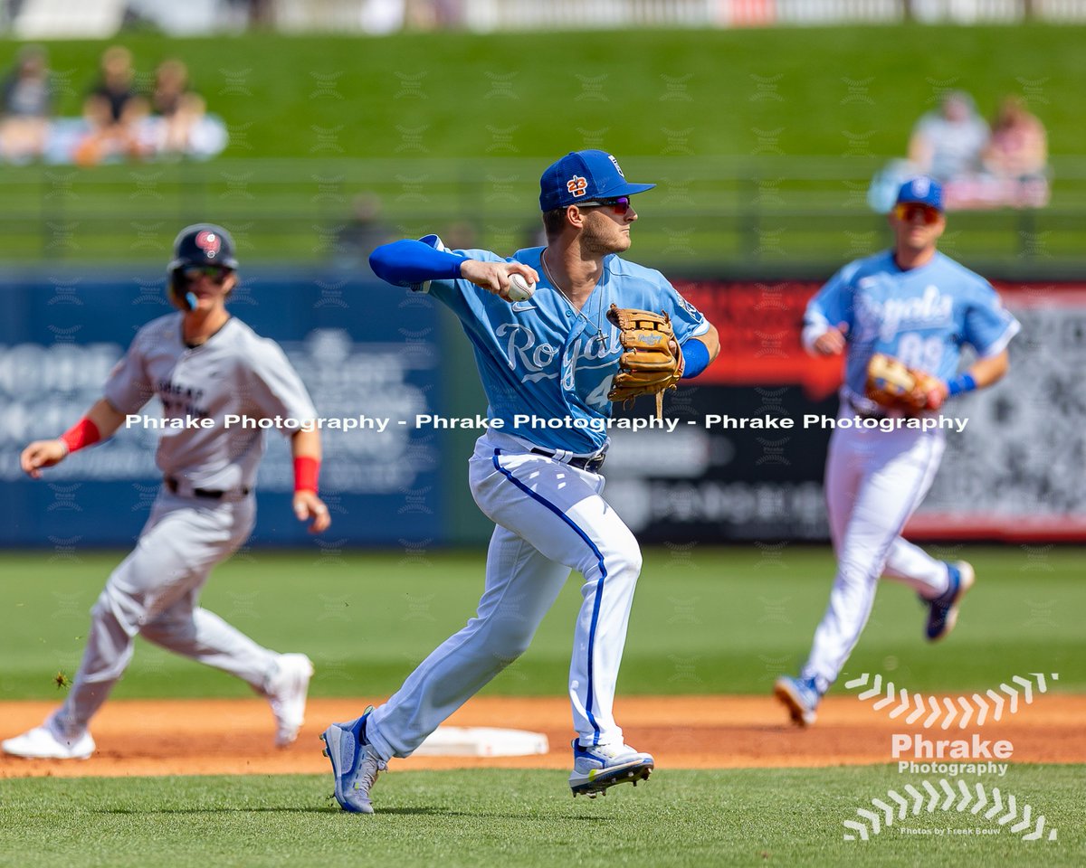 phrakephoto's tweet photo. Clay Dungan (46) SS KC Royals NRI @Cdungan_6 @IndStBaseball #royals #AlwaysRoyal #TogetherRoyal #kansascityroyals #kcroyals #RaisedRoyal #welcometoroyalty #foreverroyal @RoyalsFarm @royalsPD @Surprise_Royals
#royalsbaseball #goroyals #letsgoroyals #beroyalkc https://t.co/RxDeMPFC0H