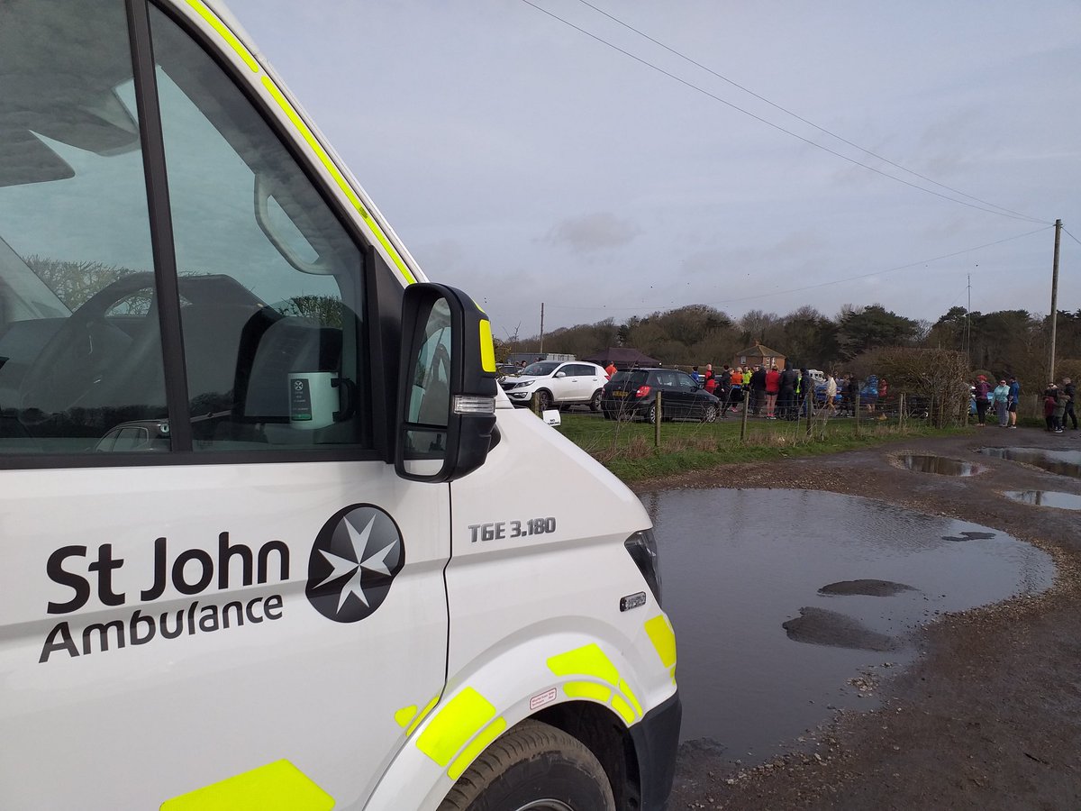 DoverSja's tweet photo. A little jaunt to Lydd for one of our #EACs providing cover for the 1/2 marathon and 20miler. Happy to say all runners made it across the line without issue. #EAC #Ambulance #TeamWork MM https://t.co/mrYiAPfKjK