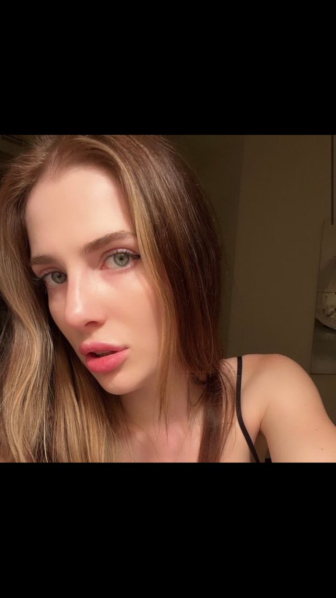 Maddy63870920's tweet photo. Hey 👋 hope you’re doing okay lovers ❤️I wish y’all a great day ahead 😘👋 https://t.co/AotpxlzfXv