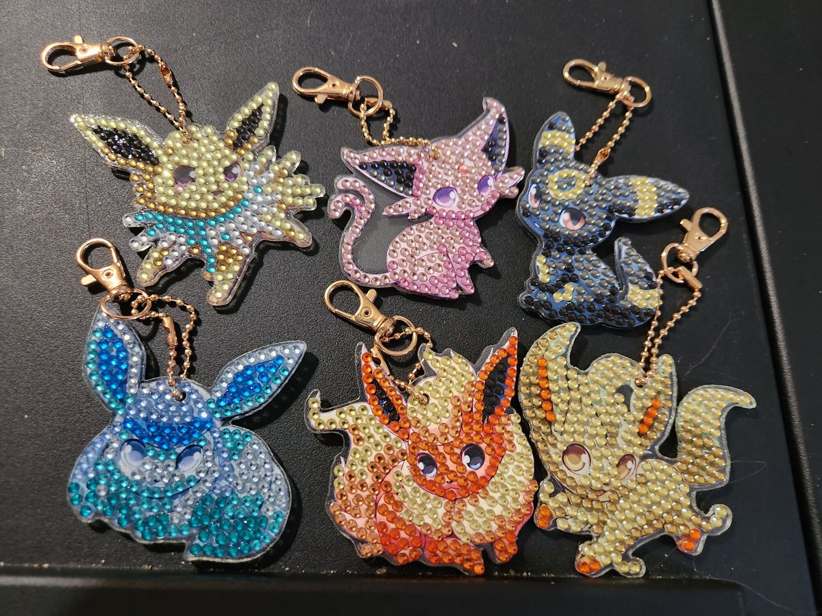 Rhoslyn's tweet photo. Eeveelution keychains https://t.co/Pup4toRh34