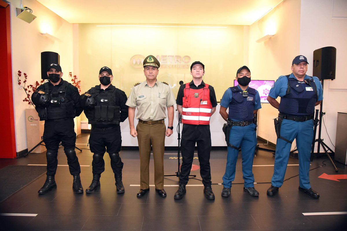 El plan cuenta con 5 focos:

👉 Mayor presencia de <a href="/Carabdechile/">Carabineros de Chile</a> y equipos de Metro, además de la implementación de guardias tácticos que cuentan con elementos de protección personal.

👉 Eventuales modificaciones a la infraestructura para evitar evasiones.