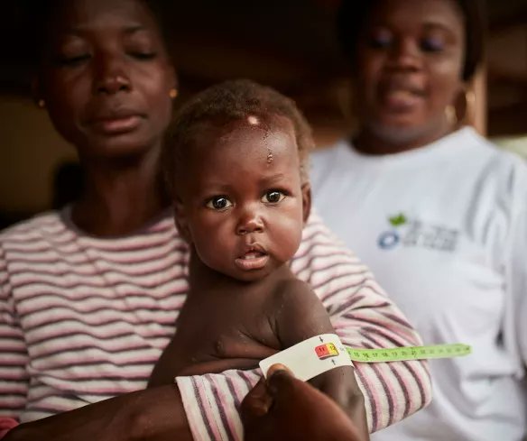 CNCNewsCo's tweet photo. Global Hunger Continues and Increases
What can be done?
https://t.co/aOgI5FCji2
#Bangladesh #Myanmar #Royhinga #Hunger #Starvation #War #Africa #Asia #USA #GreatBritain #France #Russia #China #Turkey #Syria #Kurds @K24English @TheMyanmarTimes #Royhingya @itvnews @BBCWorld #Peace https://t.co/5M6EnDOFjh