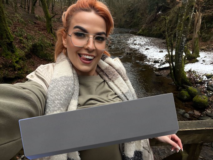 Nova Jewels's pics and videos - FrCuuwUX0AwVYcq jpg:small