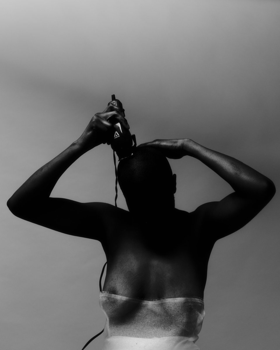 KailSovl's tweet photo. New beginnings: a Photo story about a black woman and the relationship she has with cutting her hair. 

Muse @tallwomanstan 
Photographed by Justin Hardiman https://t.co/dD1KMjDL69