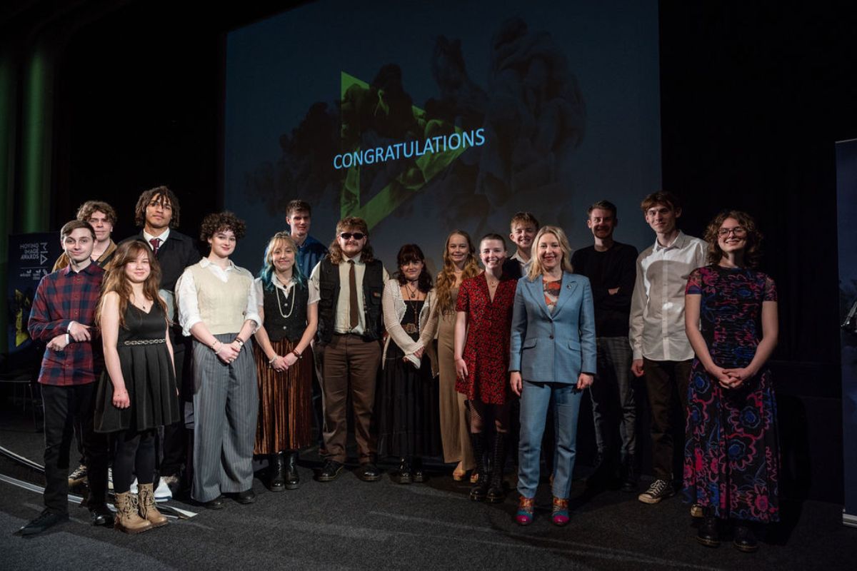 Queen Alex 6th Form tweet media