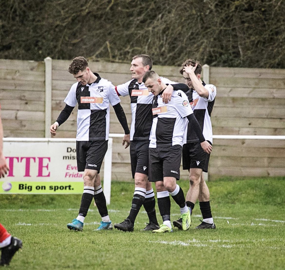 Halstead Town FC (@halsteadtownfc) on Twitter photo The Humbugs are on the road this Tuesday evening when we travel to <a href="/takeley_fc/">Takeley_FC</a> in the <a href="/EssexSenior/">Essex Senior League</a>. 7:45pm kick-off.
Come along and cheer on Mark and the Lads. 👊
#OneTeamOneTown⚫️⚪️ The Humbugs are on the road this Tuesday evening when we travel to <a href="/takeley_fc/">Takeley_FC</a> in the <a href="/EssexSenior/">Essex Senior League</a>. 7:45pm kick-off.
Come along and cheer on Mark and the Lads. 👊
#OneTeamOneTown⚫️⚪️