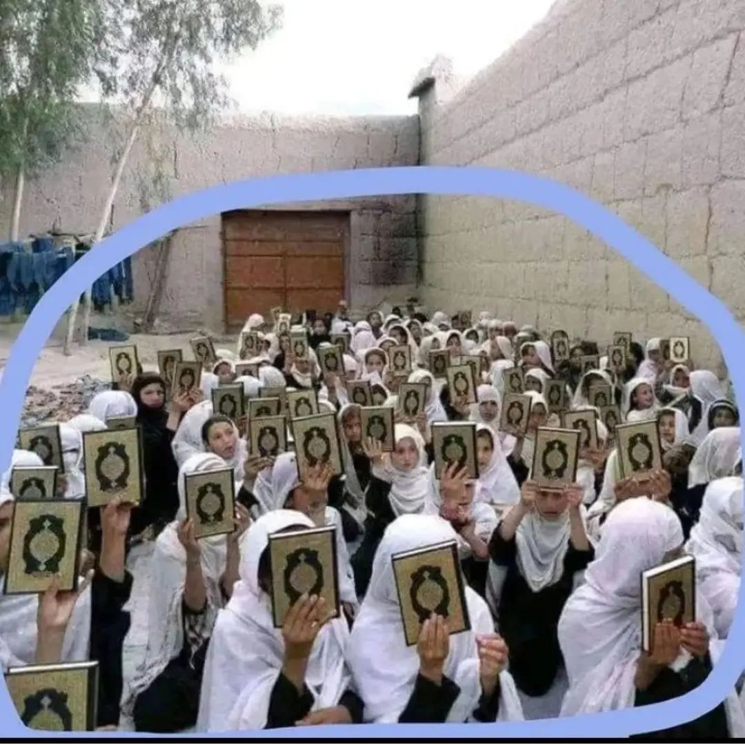 jamil4yo's tweet photo. How many Muslims are online to say "Allahu Akbar"? https://t.co/azQWcMP5Do