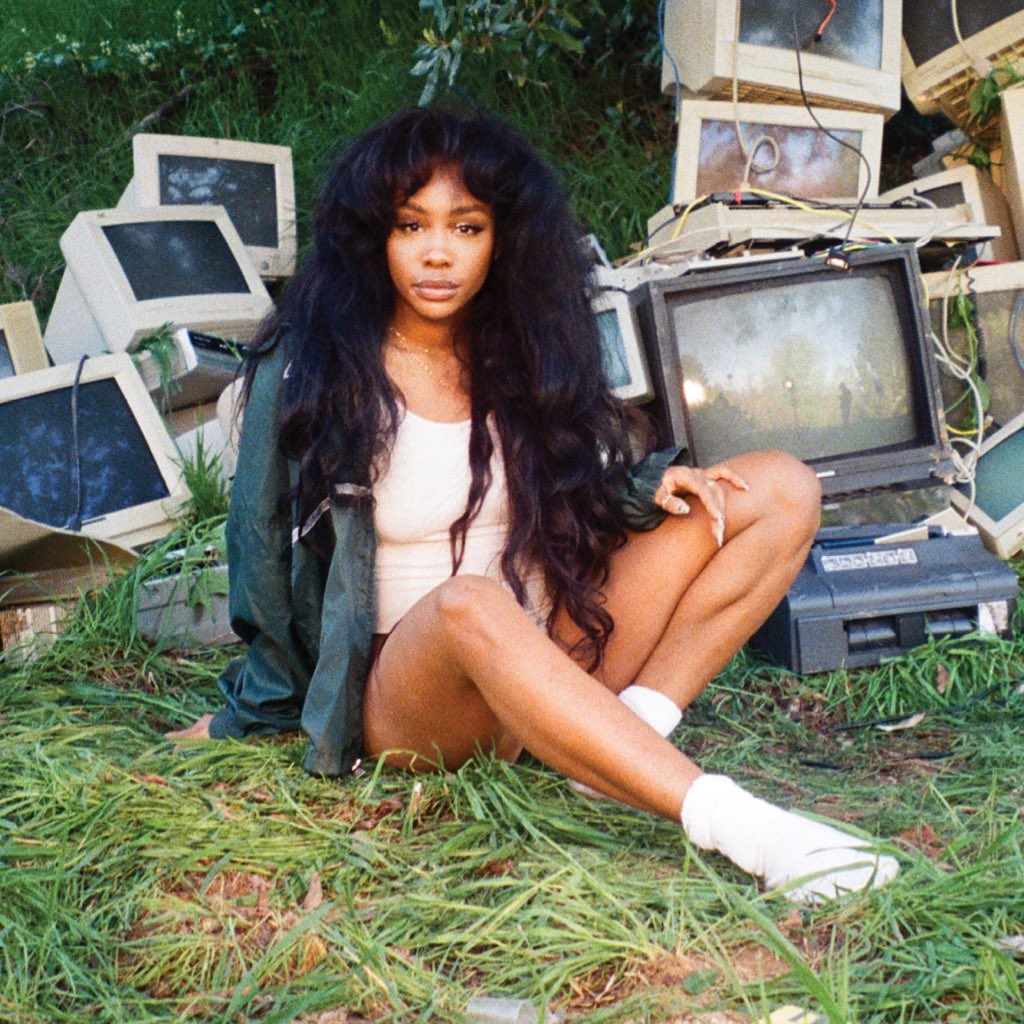 szaoncharts's tweet photo. Longest charting albums by a black female artists on the Billboard 200:

#1. "ANTI" —  358 weeks 
#2. "Ctrl" — 300 weeks https://t.co/GtjdEAeSi7