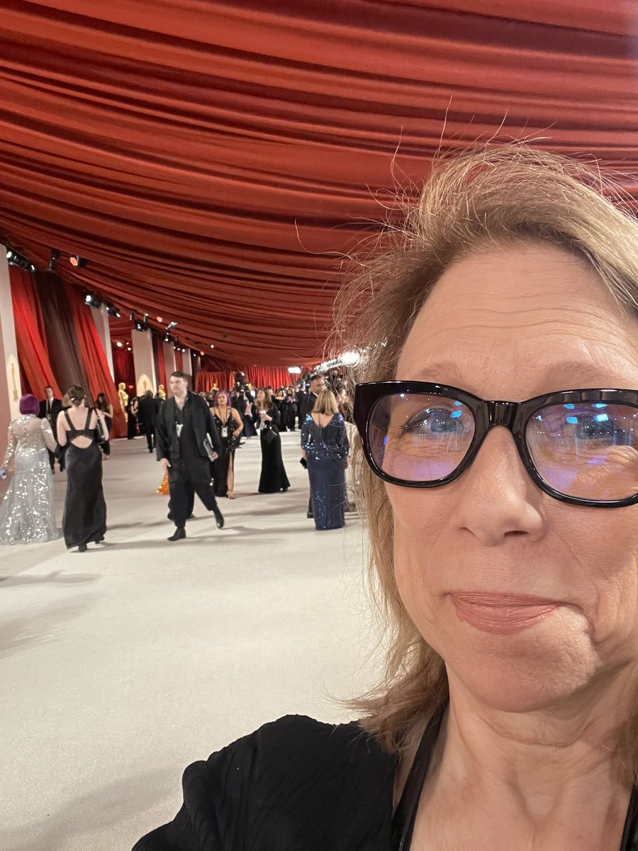 Liza Donnelly tweet media