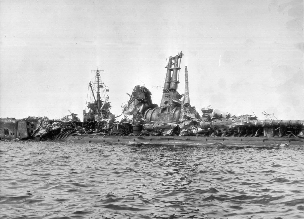 FlMichele69's tweet photo. Before and After ☢️
#BikiniIsland #AbleNuclearTest
#OperationCrossroads
#USSWidgeon ASR-1
1st 📷 #USSApogon SS-308
Balao Class June 1946
2nd📷 #USSSkate SS-305
Balao Class 2 July 1946
@USNavy @NavalInstitute https://t.co/YvVaP6pKyj