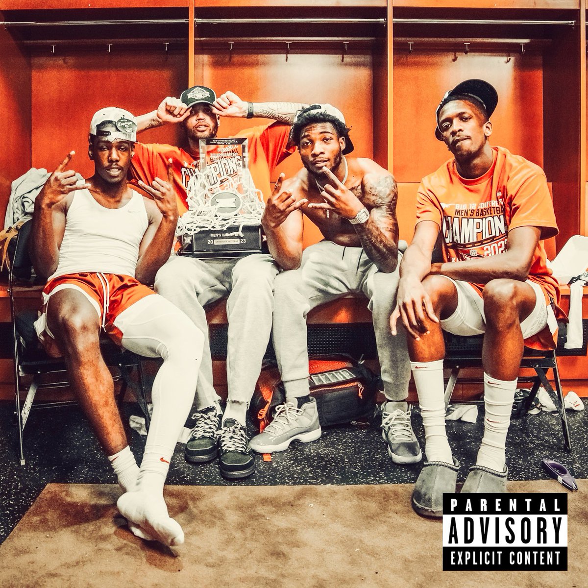 kyleumlang's tweet photo. This goes hard 🎧 @TexasMBB 

#ThisIsTexas #HookEm 🤘🏽 https://t.co/xkoQtmD2Ib
