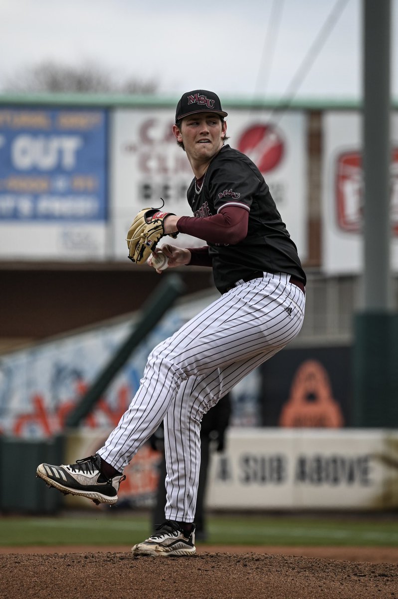 MoStateBSB's tweet photo. Well done, Minty 👏

7 IP | 4 H | 3 R | 10 K | Retired last 16 hitters https://t.co/esdqX8IfB9