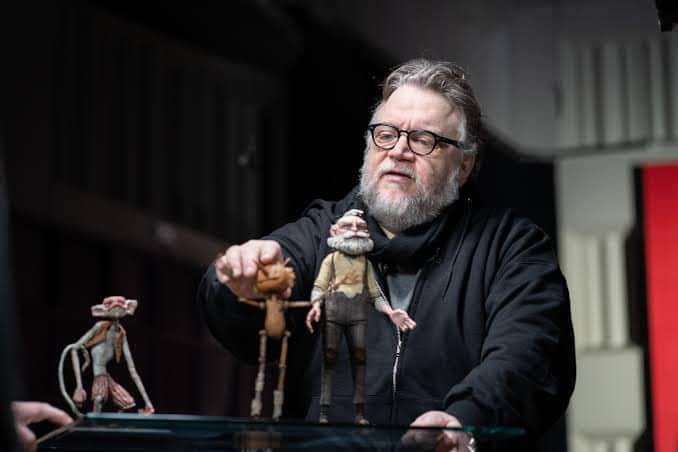 Ivan_justinian's tweet photo. Memito del Toro ganó y con eso es más que suficiente para mi esta noche. #Oscars #guillermodeltoro https://t.co/k8DENmXd8R