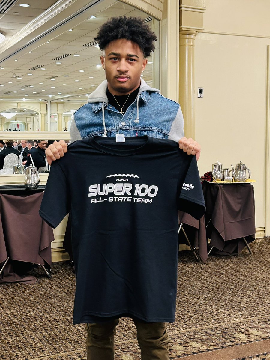 BRHS__Football's tweet photo. What a great day to be a Scotty . Congrats to our very own. Mike Smith for receiving the service award today and Kerry Nicholas who was honored for making the super 100 today . #rollscotties WIN☘️TODAY!! https://t.co/QWXGSpjCOf