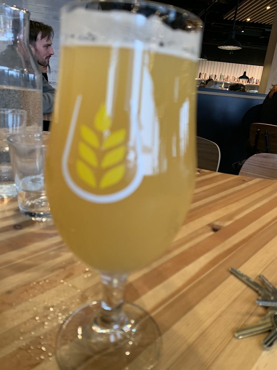 Pintographer's tweet image. Pinted a couple IPA’s and sampled some ciders today @BarleyMerchant  deeeeecent grub also. #Tourdepint