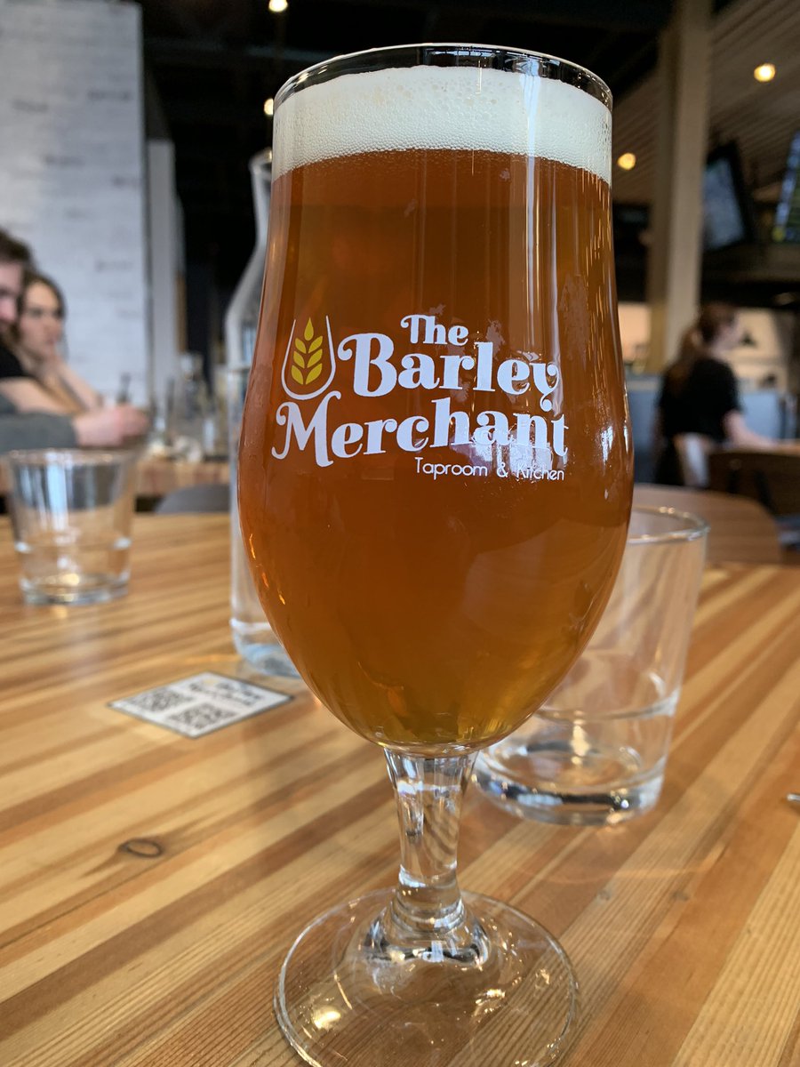 Pintographer's tweet image. Pinted a couple IPA’s and sampled some ciders today @BarleyMerchant  deeeeecent grub also. #Tourdepint