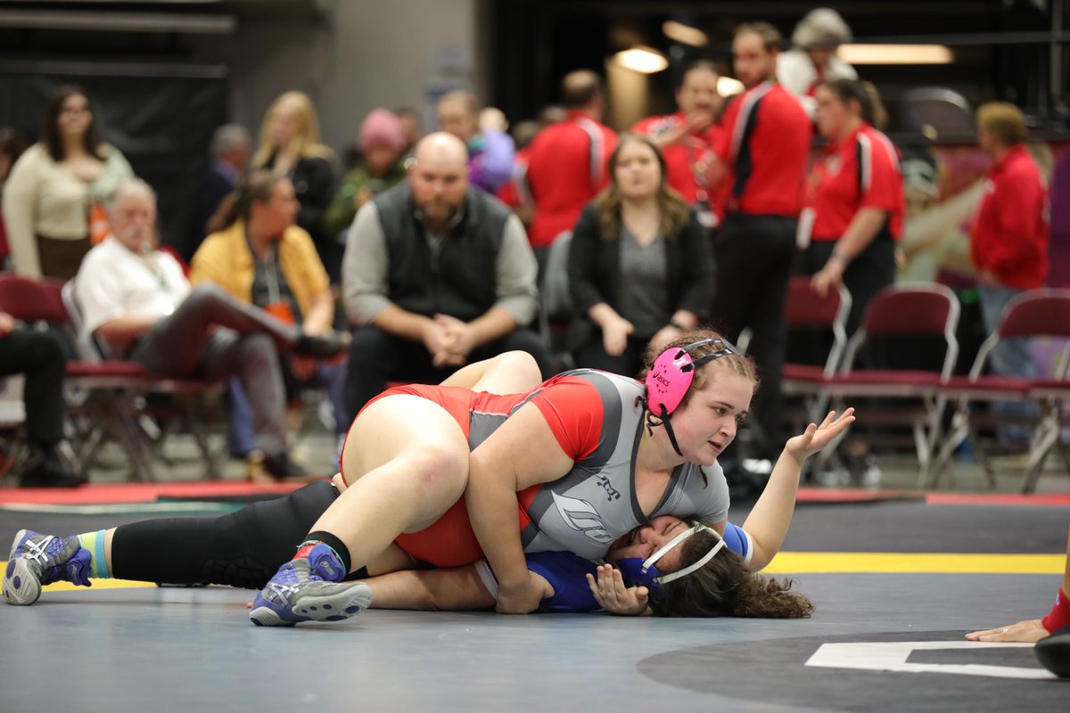 J_MillerTV's tweet photo. FOUR-TIME STATE CHAMPION!

Minerva senior Alaina Jackson pinned her way through the tournament and won her FOURTH state title.

She ends the season 26-0!

Photo credit: Nessa Kae Photography

@EastDistrictAB @minervawrestle @lions_minerva https://t.co/4MgEPok9mU