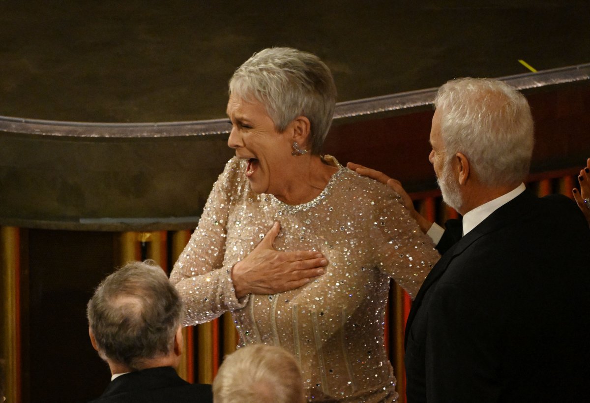etnow's tweet photo. Jamie Lee Curtis accepts the Best Supporting Actress award for "Everything Everywhere All at Once." #Oscars95 https://t.co/pP8YlxaP4l