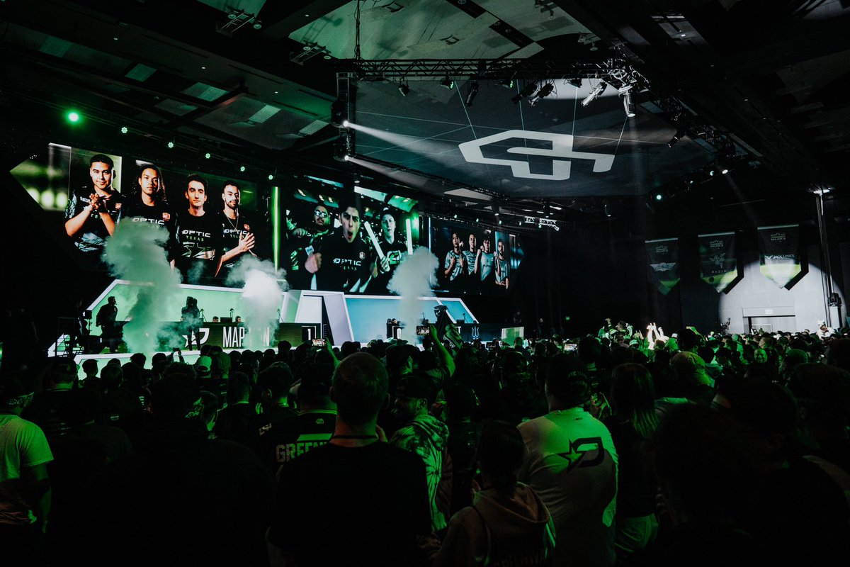OpTic's tweet photo. Tippable run from the boys. From LR1 to Grand Finals 

Shoutout to everyone who showed their support this weekend at the Major, we move onto the next. #GREENWALL https://t.co/JQOmjZVHy8