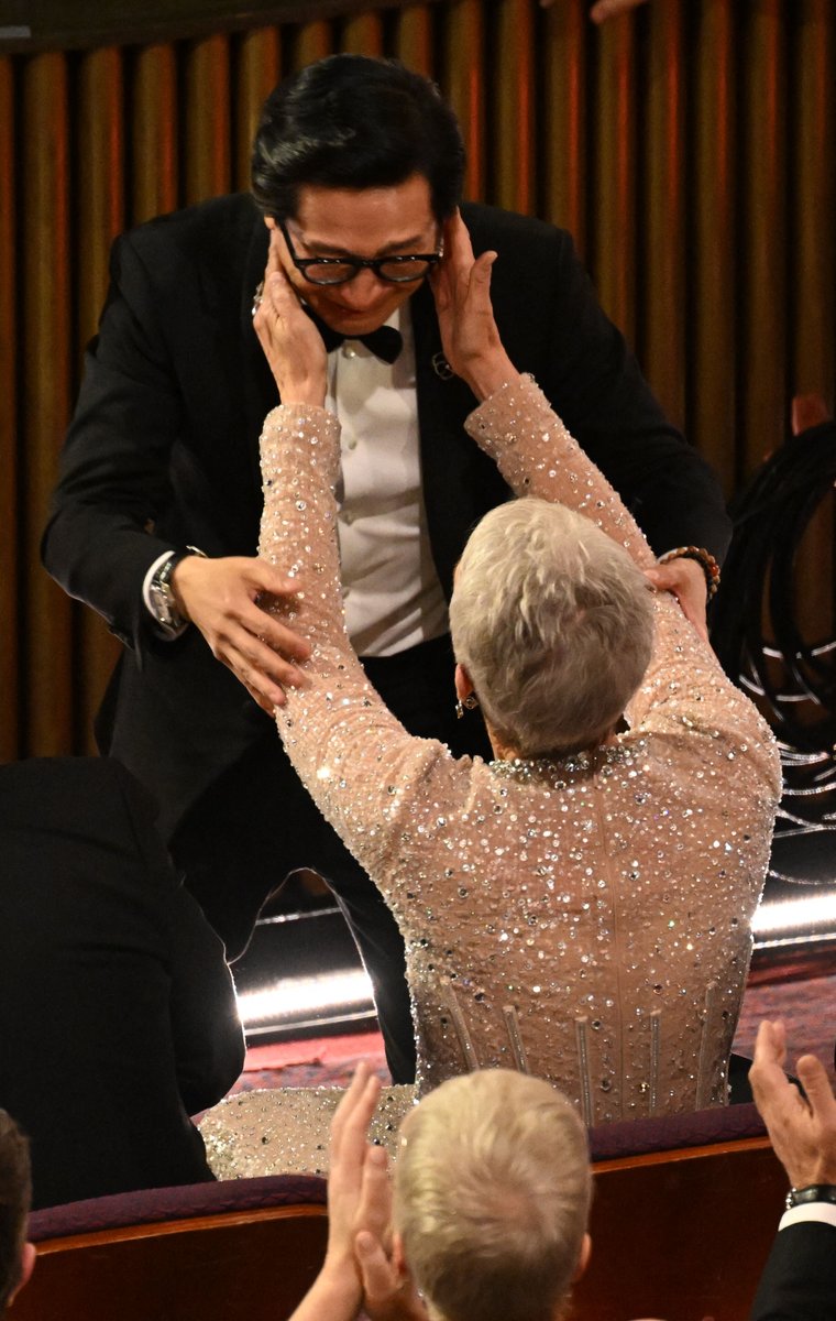 This picture of Ke Huy Quan + @jamieleecurtis = everything. #Oscars