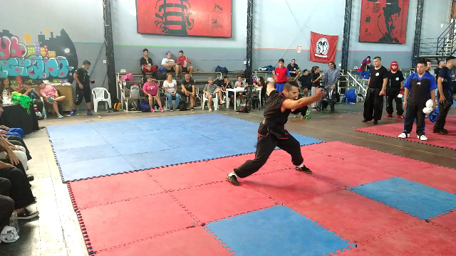 KungfuFacu's tweet photo. 🥇SIFU FACUNDO COLMAN CAMPEÓN 🥇
Categorías de formas chinas.☯️🇨🇳
🏆Torneo "Asociación uníon marcial latinoamericana"
🇦🇷 12-3-2023
#kungfuclub #kungfuinfantil #kungfutradicional #kungfulife #kungfutraining #kungfu #kungfuargentina #ChoyLeeFut #choyleefuttradicional #choylifatkung https://t.co/OFpNwSaw4j
