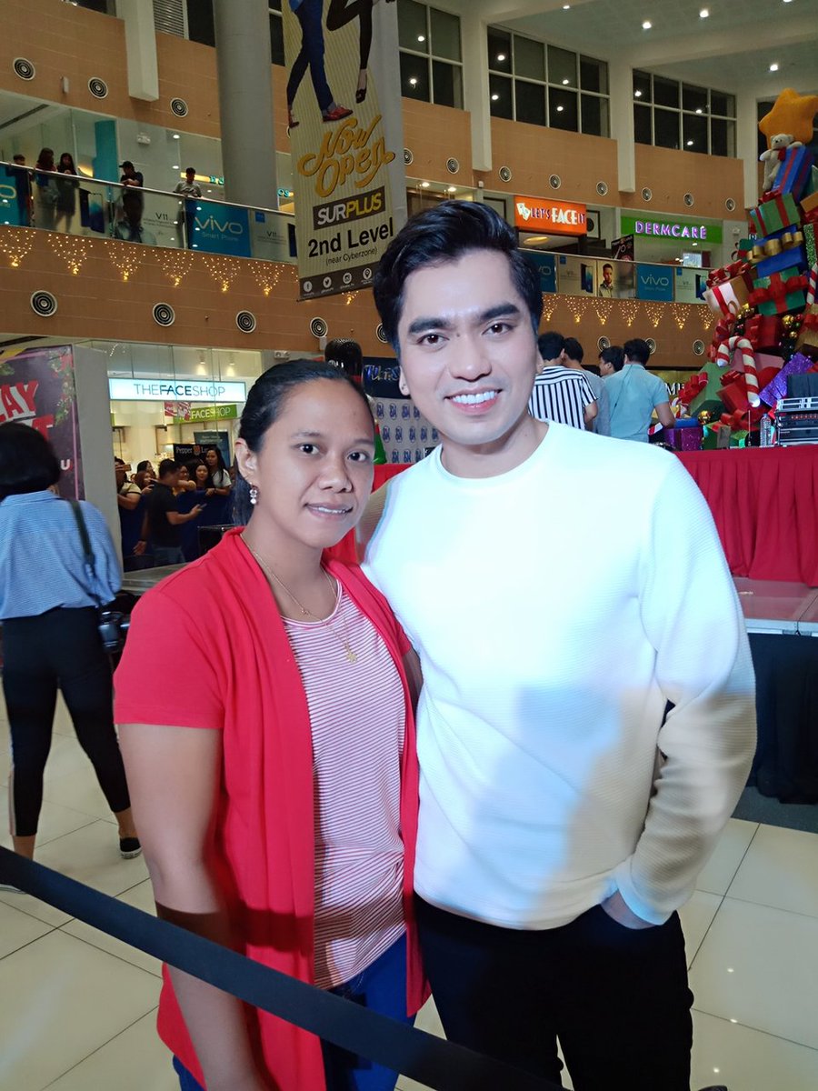 ninamagtaas's tweet photo. Happy 6th years Anniversary @akosijex and JEXTERS FAM!!
Mahal ka namin sobra😍🥰 https://t.co/YXp1ZzqtPJ