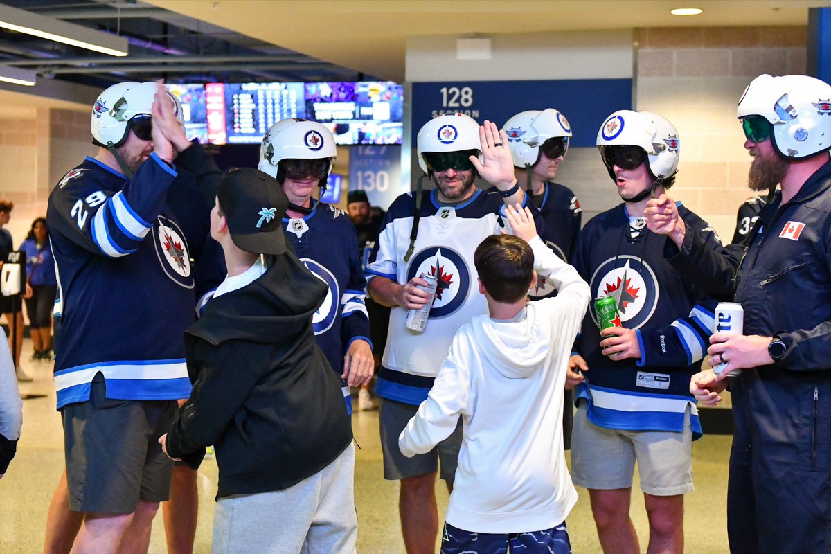 NHLJets's tweet photo. Things you LOVE to see 👇 https://t.co/bCLFd9Scoc