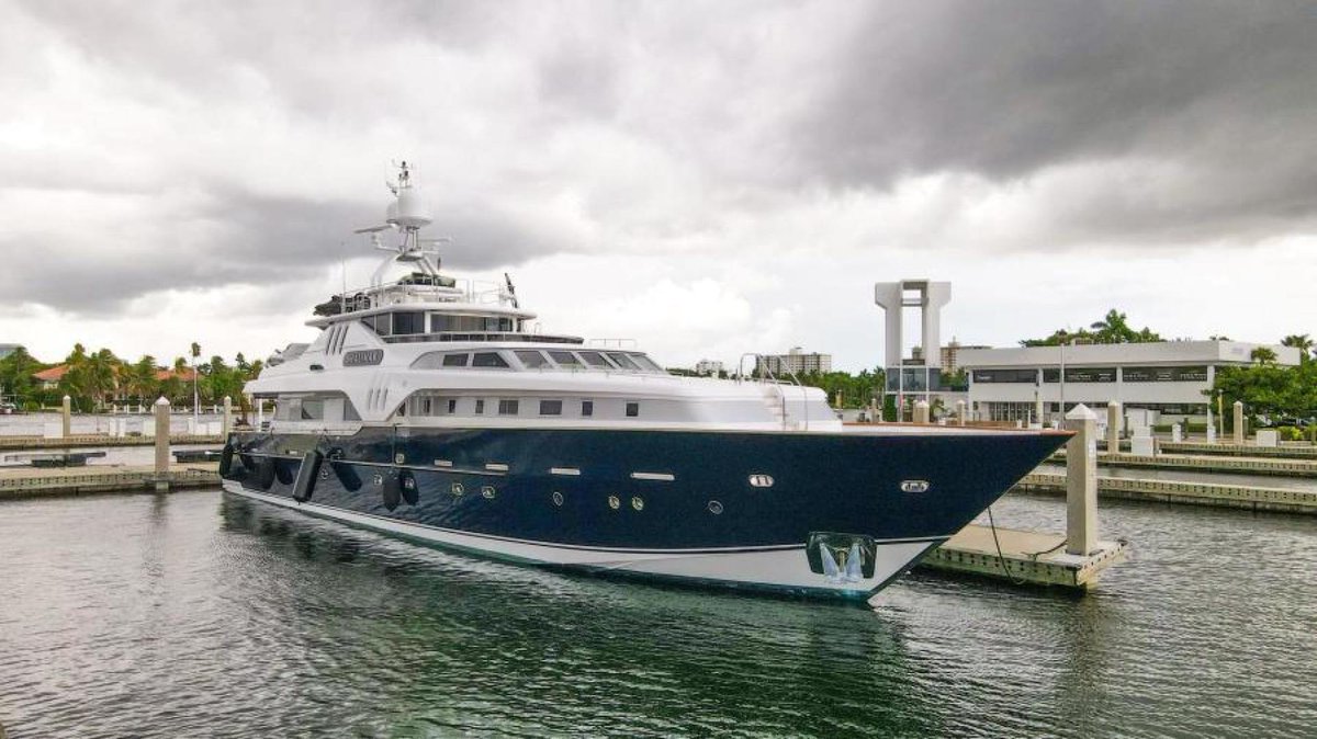 evyachting's tweet photo. 1994 Benetti Custom 118 Raised Pilothouse
$ 3,100,000 USD
https://t.co/19X22yK6iF https://t.co/tqGtfXe08g