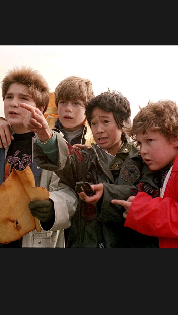 einoog's tweet photo. Data ha ganado un #Oscar !!!!!
Enorme Ke Huy Quan!!!!!
Goonies never say die!!!!!
#KeHuyQuan
#gooniesneversaydie
#EverythingEverywhereAllAtOnce
#Oscar2023 https://t.co/BkieOKSxCm