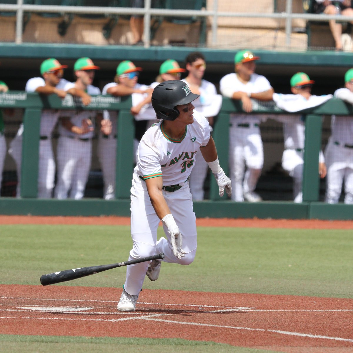 BACK IN IT ‼️

<a href="/taiwalton1/">Tai Walton</a> crushes a three-run bomb out to left to cut the deficit to 10-7! #GoBows