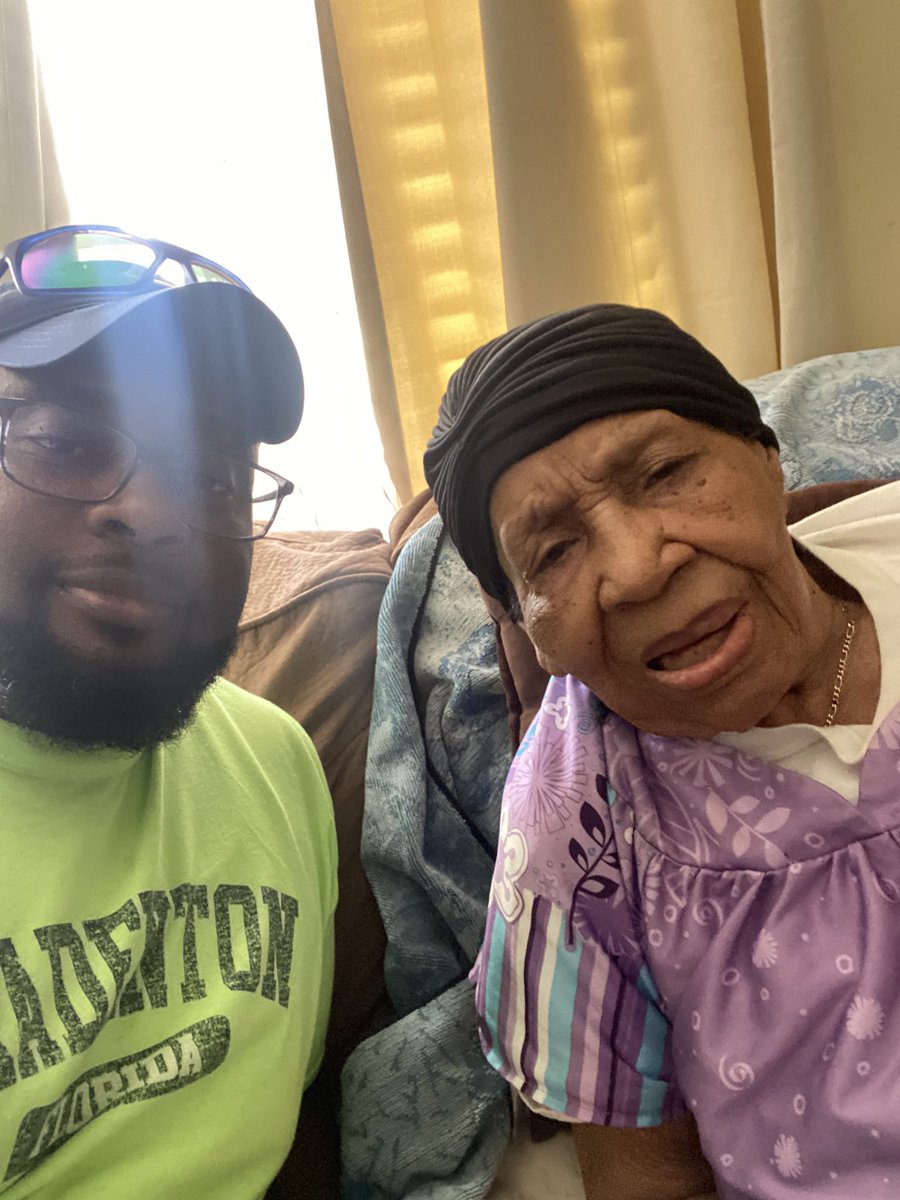 CoachJ1906's tweet photo. Forever my lady! 💔 https://t.co/x7dZjImbz1