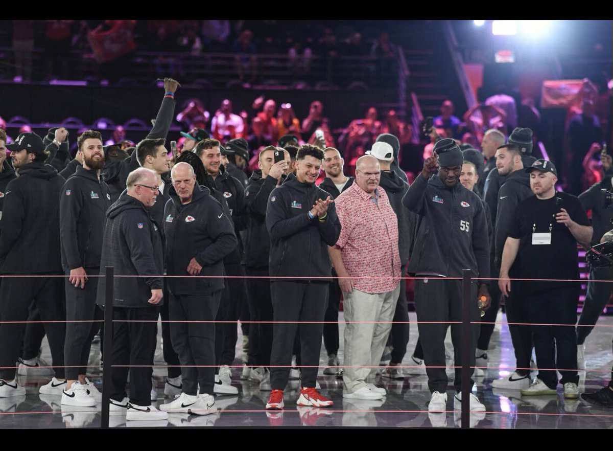 I reminded my dogs the night before the big game that this would be the last time we ALL shared a room together. Coach Reid is like a pops and Chris and Khalen we locked in. Remember no matter what, be a stand up guy about everything and don’t let this shit trick you out success.