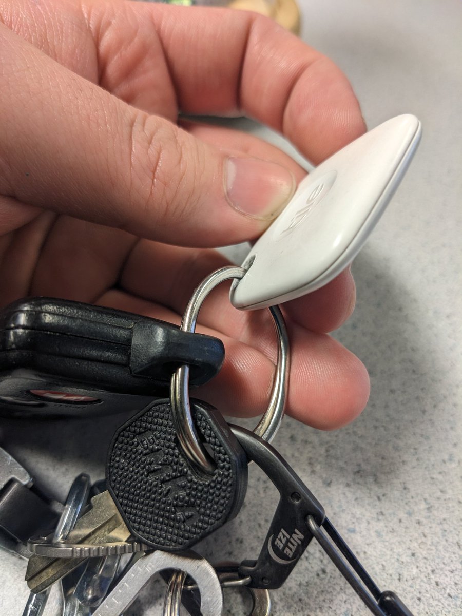 buzzzell's tweet photo. @TheTileApp just recovered stolen keys thanks to y'all and @GatesPolice . I think the Phone is a lost cause but the keys were more important anyway.

Looks like whoever stole em tried to rip the tracker off, and failed. Props to the engineer who designed that. https://t.co/jfC9FXQXuX