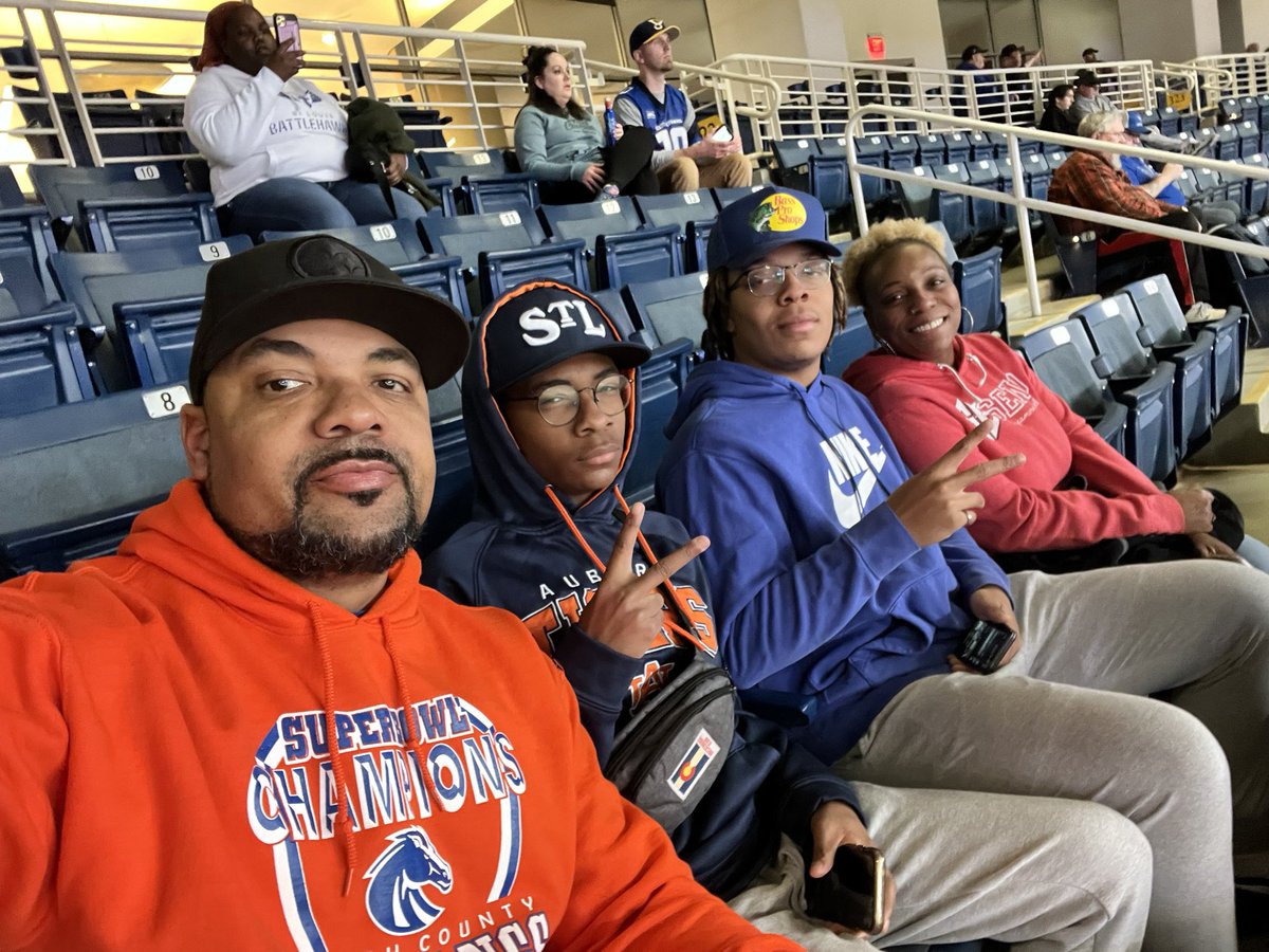 CoachT810's tweet photo. #BATTLEHAWKSGAMEDAY https://t.co/22nWEkT6xk
