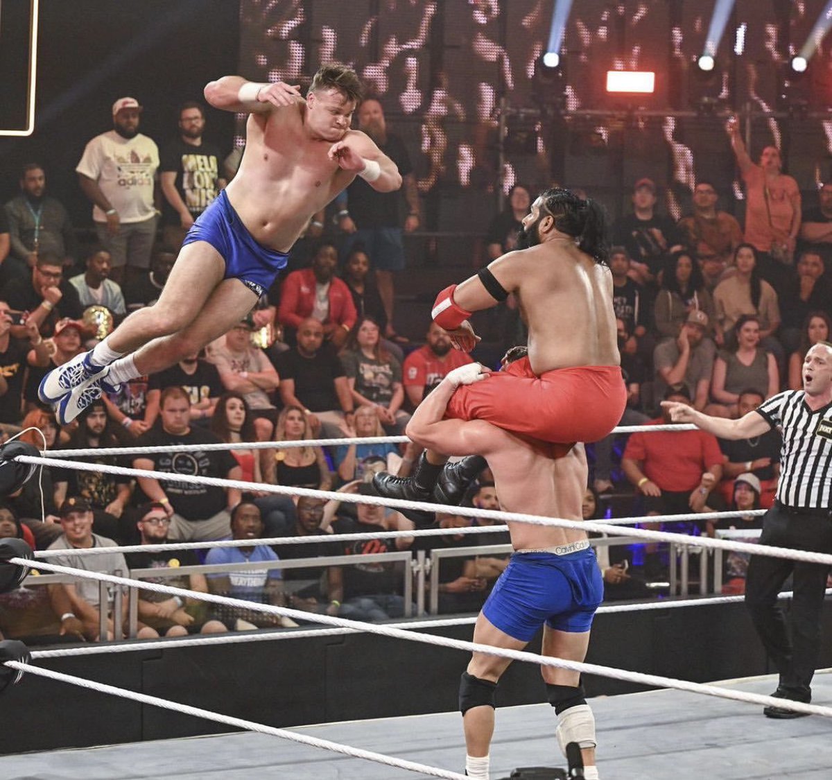 Brutus Ball ☄️

#WWENXT  #NXTRoadblock