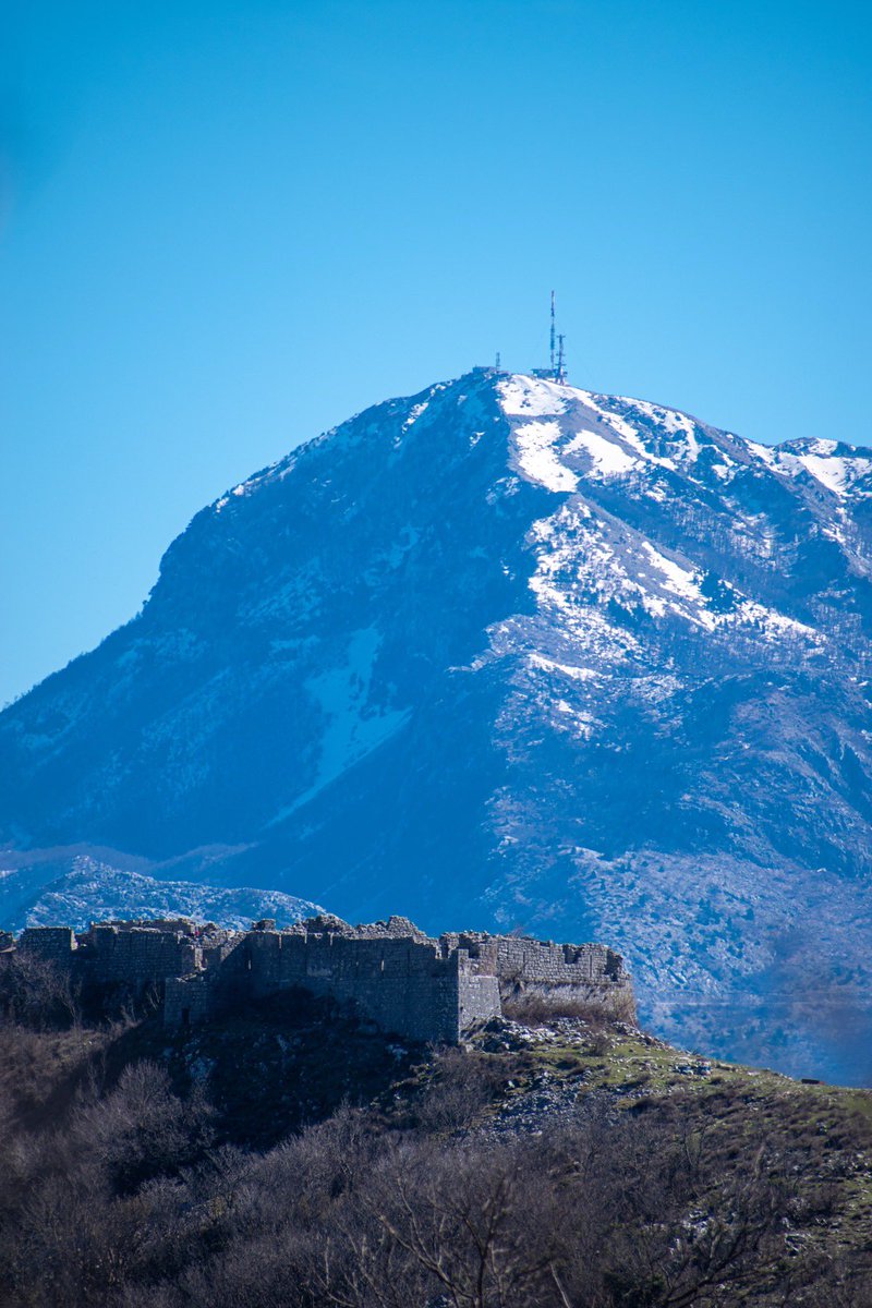 DraganSamardzic's tweet photo. #BokaKotorska ima pješačke staze sa najljepšim vidikovcima.
Ko se nije popeo na #Obosnik, tvrđave #Goražde #Vrmac #SvetiAndrija, #Pestingrad, #SvetiIlija ...ne zna kako izgleda Boka.
Fotke sa staze Ledenice-Vranovo brdo: https://t.co/ZfX1dPVZ07