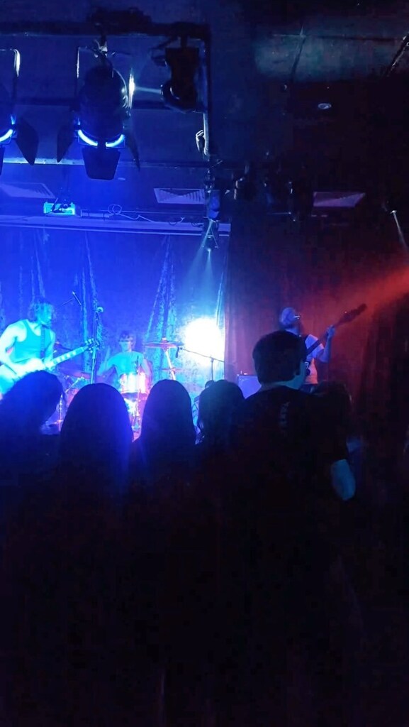 LAST NIGHT 🔥🔥
#kingfisher #kingfisherband #kingfisherbanduk #kingfisherbandlive #rock #rockmusic #liverockmusic #music #livemusic #newmusic