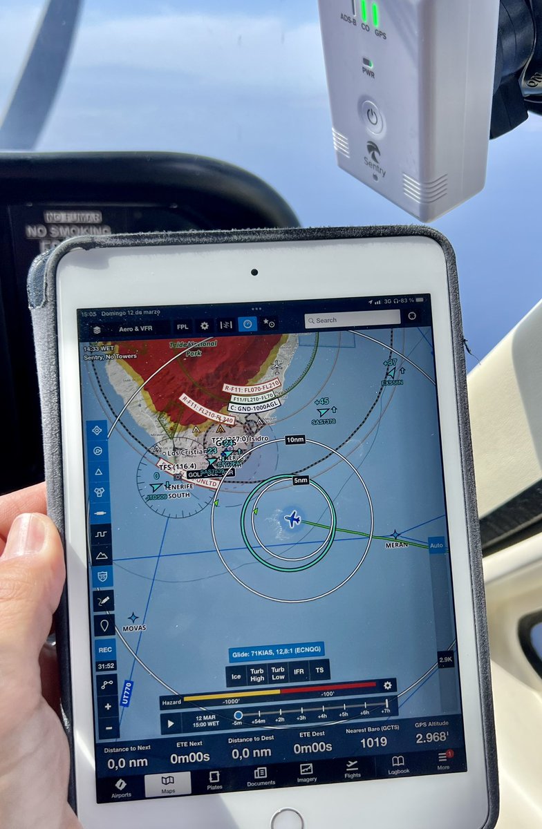 stani320's tweet image. Checking the traffic on my ‘TCAS’ 😜 #adsb #foreflight #avgeek #aviation #flightdeckmonday #sentry