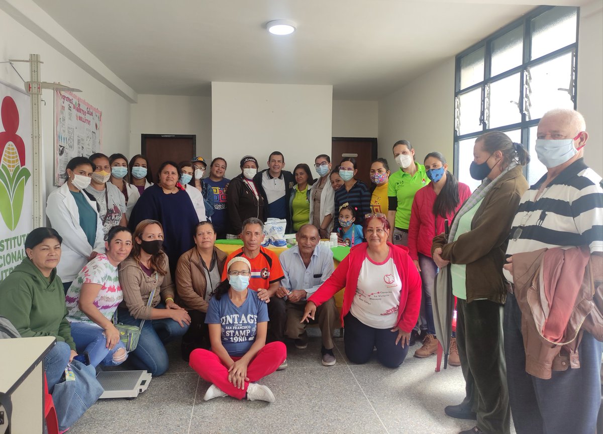 Alcaldía Santos Marquina con el apoyo del Presidente <a href="/NicolasMaduro/">Nicolás Maduro</a>, (INN), el Gobernador <a href="/JEHYSONGUZMAN/">JEHYSON GUZMÁN</a>  y el Poder Popular, avanza en el Plan Venezuela Libre de Vulnerabilidad Nutricional en la comunidad de San Rafael de Tabay. #OtaloraVocacionParaServir #ChávezComunicador