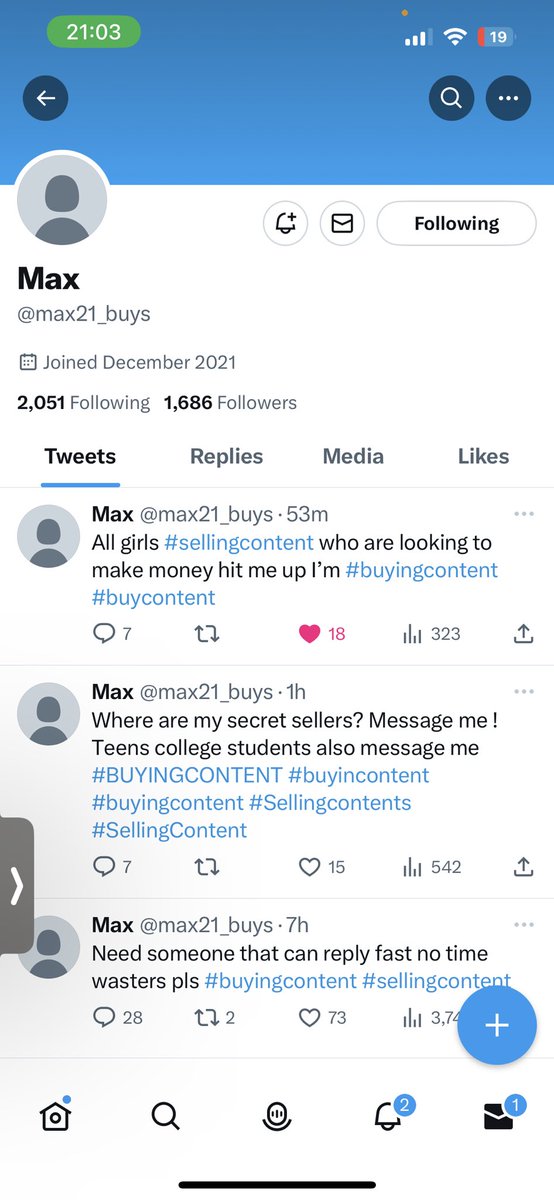 Jessica65631172's tweet photo. This boy is a scam no one do anything with him he will say he sends the money then will not answer you #scam https://t.co/mZcFSnkeiR