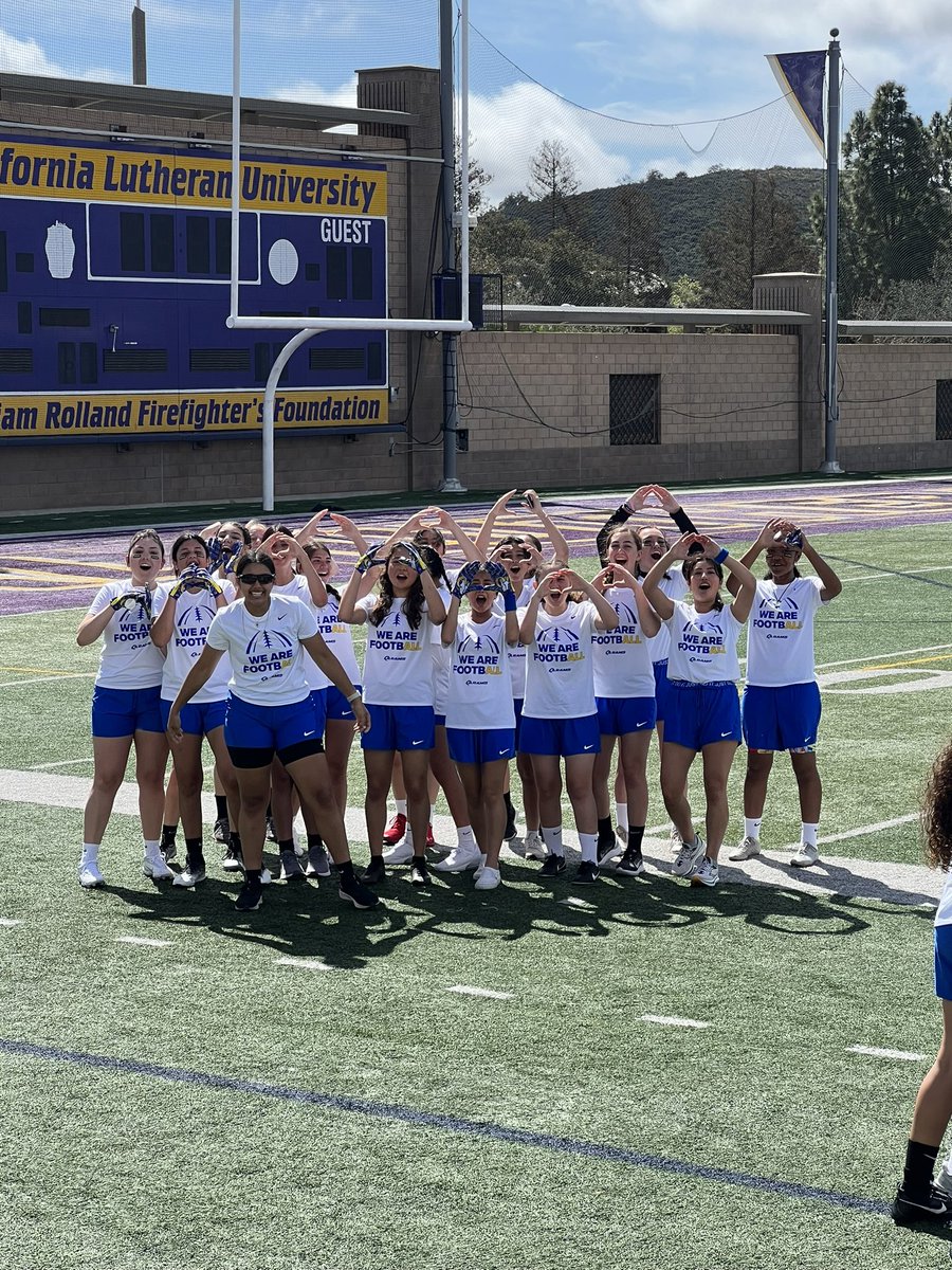 OxnardFlagFball's tweet photo. To say the girls are having a blast is an understatement! #OTOWN! @RichardUrias @OxnardAthletics https://t.co/U2js9mh77n