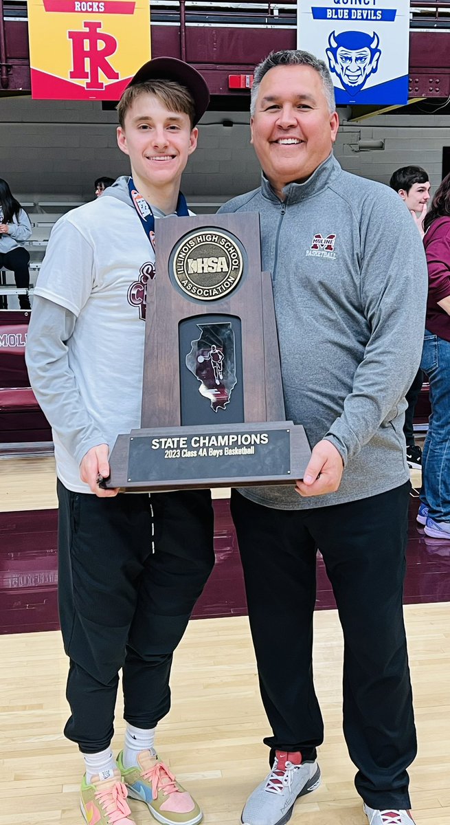 They did it! Congrats to former Hitmen, Brock Harding (<a href="/hardingbrock2/">brock harding</a>) and current director, Pat Rangel (<a href="/GymRatSklz/">Patrick Rangel</a>) on helping lead the Moline Maroons to the IHSA 4A State Championship! We are proud of you both! #Maroons #HitmenAlum 🏀⚾️