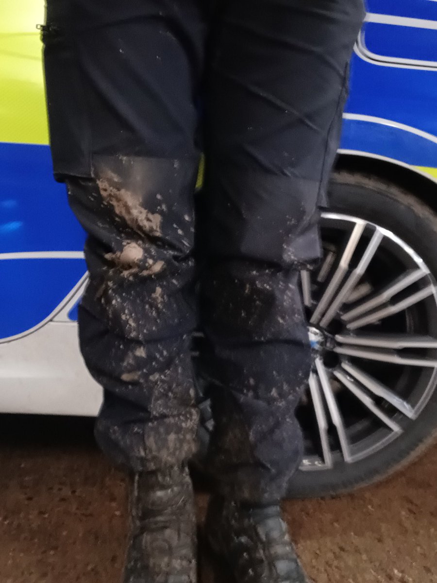 A day of tractors, RTC’s & suspect incidents. Finished off helping our OSU locate a vulnerable individual & then response colleagues who nearly ended up with a massive cake fine. Trousers can be washed, the main thing is the person is safely back with their family #NotJustCrime