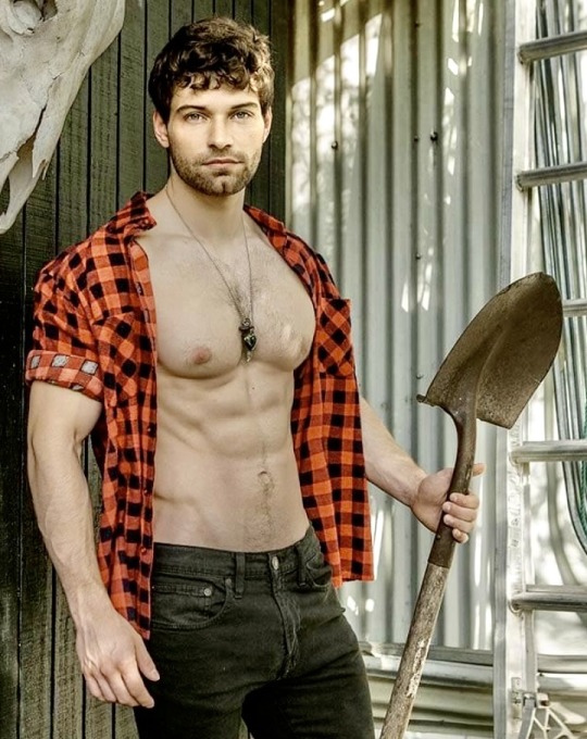 Neil on Twitter "Did you bury the body in the back garden like I told