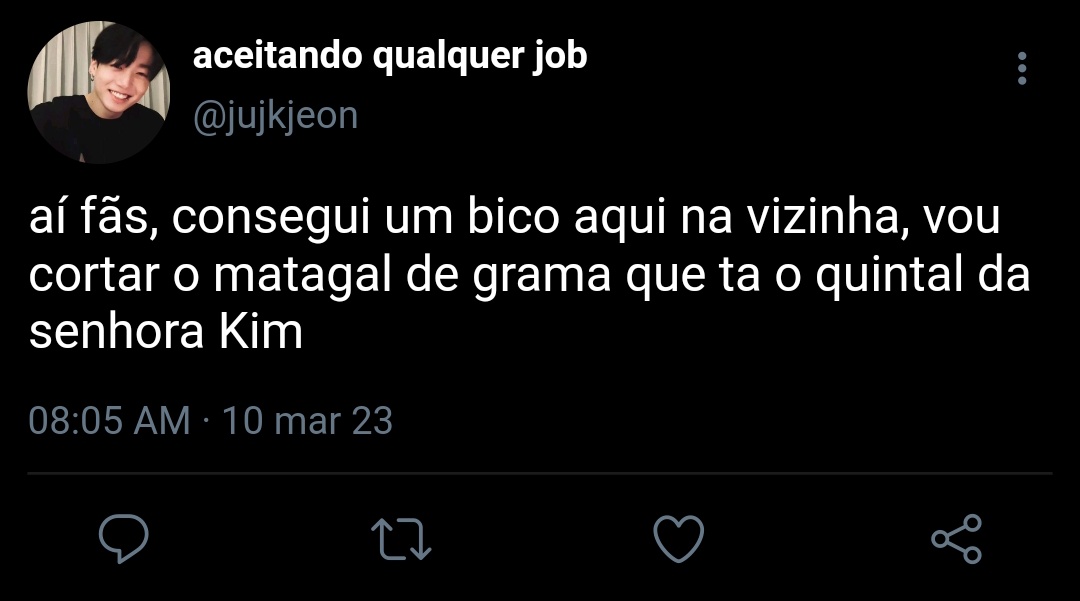danixspider's tweet photo. #taekookau mini: 

Jungkook se mudou para uma casa nova e as vezes faz uns bico por aí. Um dia o mesmo vai cortar a grama da vizinha. Mas n esperava conhecer o filho dela, Taehyung, que estava chegando de viagem, quando encontrou o JK cortando a grama da sua casa sem camisa. https://t.co/ZNeCcpstzm