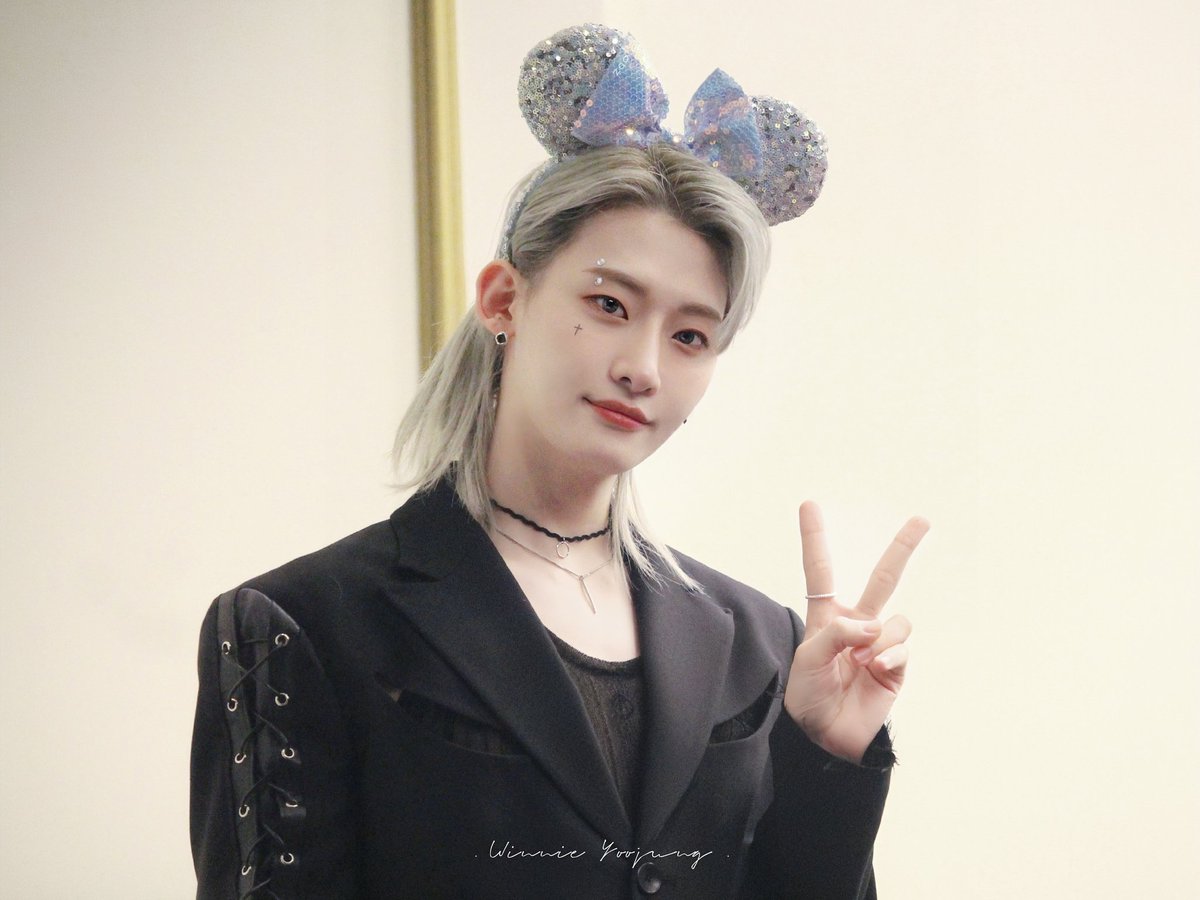 📷 HD‖230310
🐰：魔镜魔镜，谁是世界上最美的小兔子呢？
.
#OnlyOneOf #온리원오브 #オンオブ
#YOOJUNG #유정 #ユジョン 
#seOul_cOllectiOn #seOul_drift