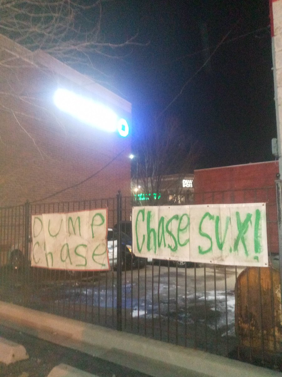 BrJoeBalkis's tweet photo. 2/25/23 #BOYCOTTchase
#DUMPchase #CHASEsux!
#StopCopCity https://t.co/YQSfyzcJp5