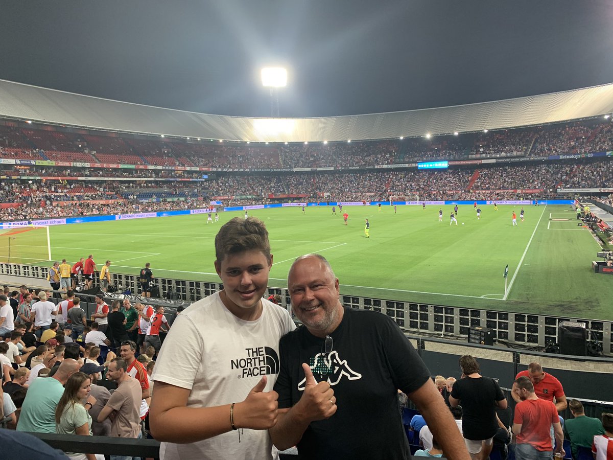 marcelstruijs1's tweet photo. Onze trein hapert soms wat maar dendert uiteindelijk steeds dichter door naar de titel 💪#nog9 #nogop3fronten https://t.co/uMtAvCrBg0
