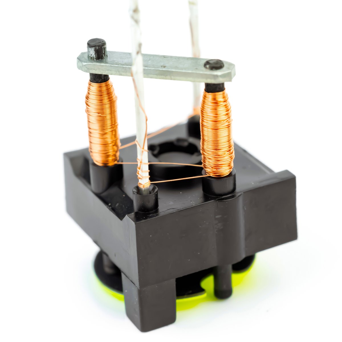 MarcinSaj's tweet image. Flip-disc display coils - bit.ly/Flip-disc-Kick…
#arduinoprojects #flipdiscs #FlipDisc #flipdiscdisplay #flipdot #flipdisc #flipdotdisplay #arduinoproject #arduino #kickstarter #display #arduinonano #arduinouno